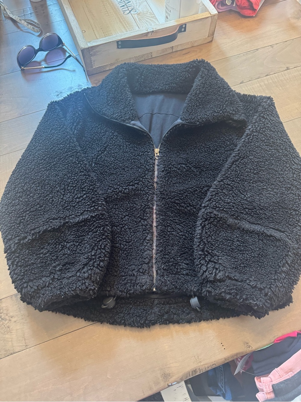 Lululemon Size 2 Cinchable Fleece Zip Up Jacket Coat Teddy Black
